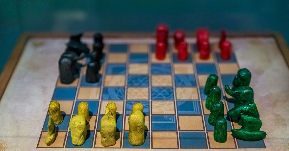 Чатуранга игра. Чатуранга шахматы. Чатуранга шахматы в древности. Индийские шахматы чатуранга картины.