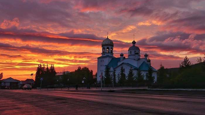 Beautiful sunset - The photo, Temple, Sunset, beauty, Novobelokatay, Bashkortostan