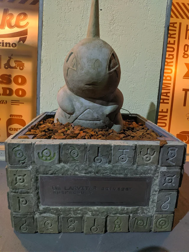 In Brazil, an unknown sculptor created 5-6 Pokemon statues and placed them in the city - Sculpture, Pokemon, Street art, Longpost