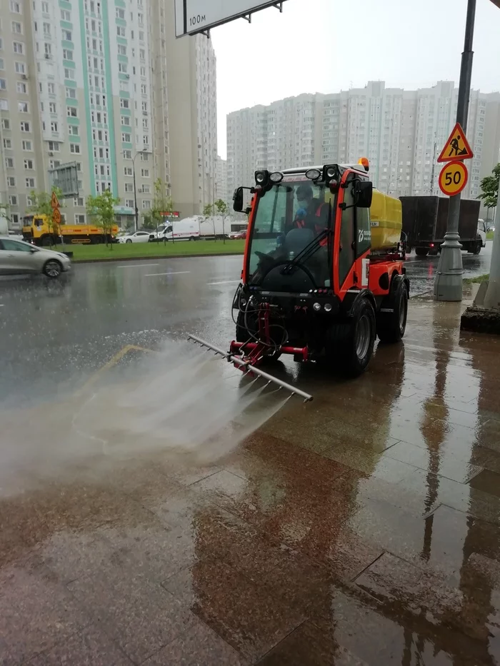 Moscow does not believe in tears - My, Rain, Virus, Technologies, Wet asphalt