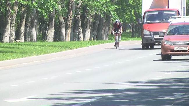 Nizhnekamsk cyclist was outraged by the lack of culture and rudeness on the part of motorists - A bike, Traffic rules, Rudeness, Nizhnekamsk, Video