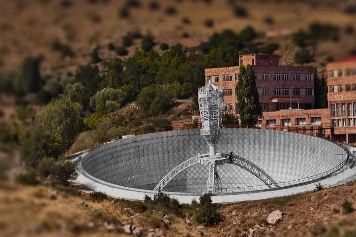 A unique radio telescope located in Armenia is about to be restored 07/08/2019 - Space, Recovery, Aragats, Video, Longpost