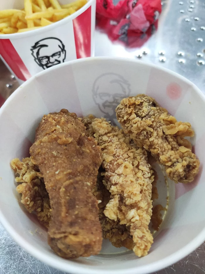 How KFC feeds me breakfast for the second month - My, Negative, KFC, Service, Food delivery, Feedback, Quarantine, Longpost, Poor quality