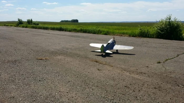 Model copy of I-16 First lift off the ground (It’s also the first damn lumpy one) - My, Aircraft modeling, i-16, Scale model, Copy, Hobby, Kazan, Nikolay Polikarpov, Video, Longpost