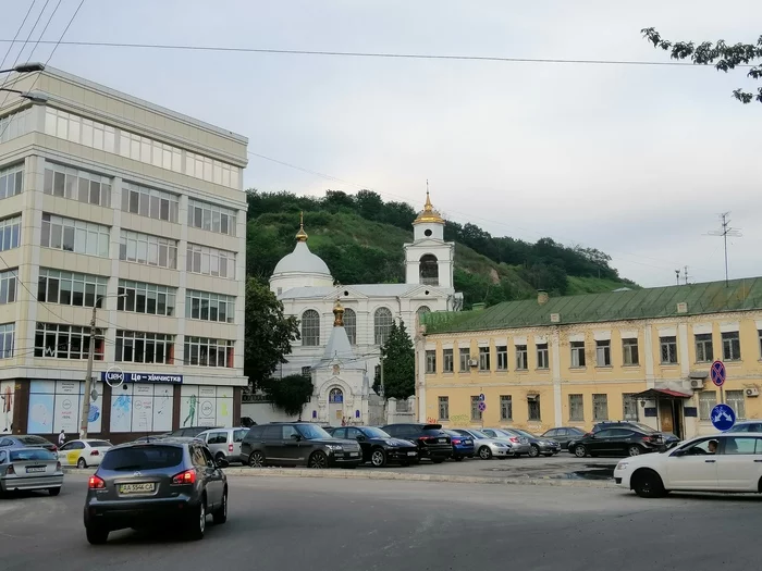 Evening walk to Silpo - My, Kiev, Walk, Mural, Architecture, Supermarket, Longpost