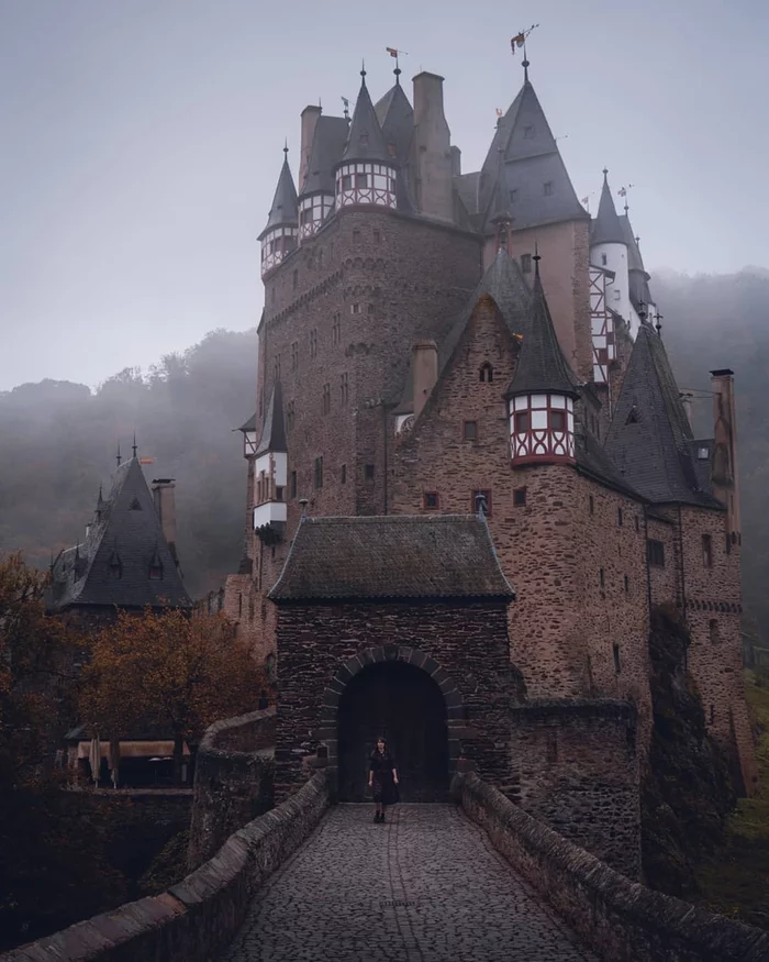 Medieval castles that have survived to this day - Architecture, Middle Ages, Lock, Fortress, Europe, Beautiful view, Longpost, Fortification, Hohenzollern Castle