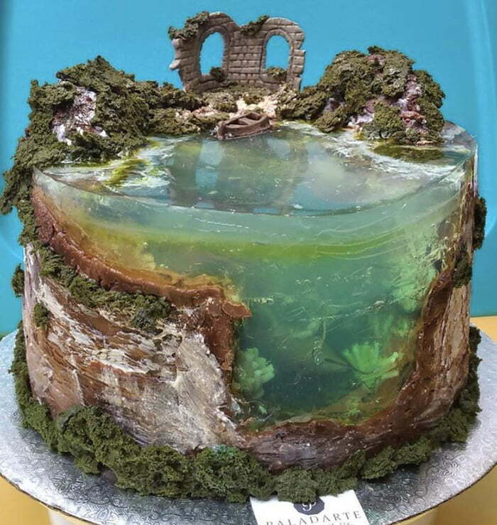 Did you think it was jellied meat or aspic? Figurines. This is cake - Cake, Sea, Jelly