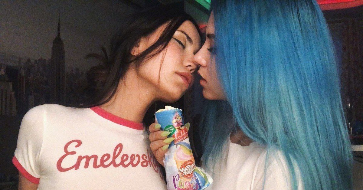 Blue Hair Lesbian Porn