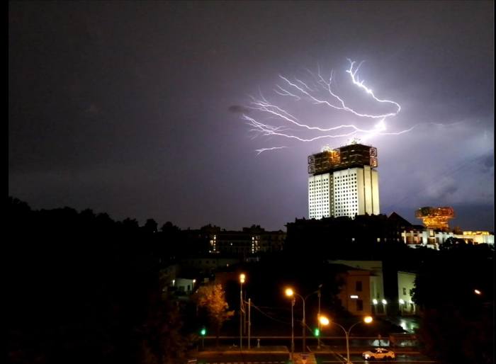 Brains are boiling at the Russian Academy of Sciences - Images, Lightning, RAS, The photo