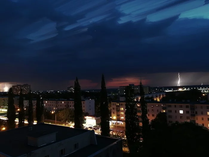 Beauty, thunderstorm, evening - Thunderstorm, Naberezhnye Chelny, Telephone, Longpost