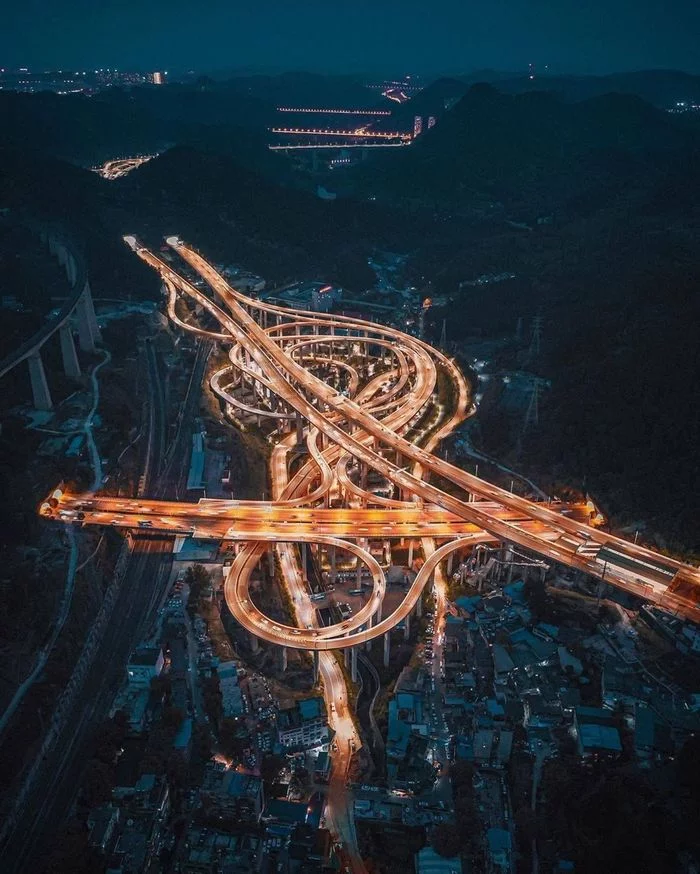 confusing - China, Road junction, Hard, Road, Transport, The photo, 