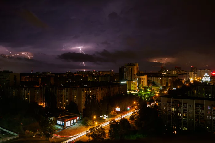 Грозы в Воронеже - Моё, Гроза, Фотография, Ночь, Лига охотников за грозами, Olympus, Длиннопост