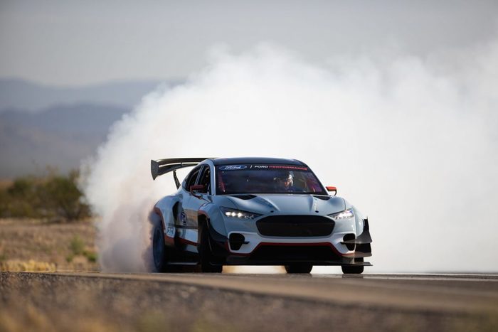 Ford showed off the crazy electric Mustang. It has 7 engines with a power of 1400 horsepower - Ford mustang, Car, Auto, Electric car, Video, Longpost