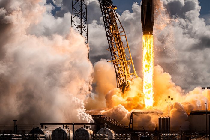     SpaceX     SpaceX, Starlink, , , 
