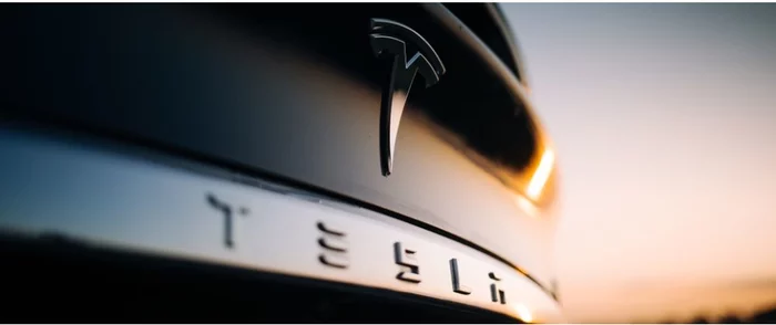 Tesla стала прибыльной четвертый квартал подряд - Tesla, Илон Маск, Авто