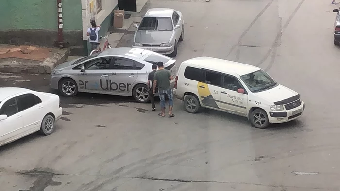 Corporate War - My, Yuzhno-Sakhalinsk, Auto, Crash, Yandex Taxi, Uber