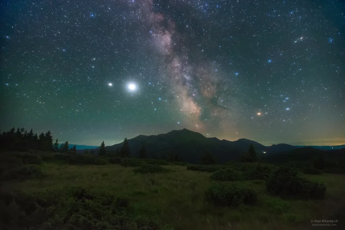 Saturn and Jupiter over the Carpathians - My, Astronomy, Astrophoto, Stars, Carpathians, Milky Way, Constellations, Jupiter, Saturn