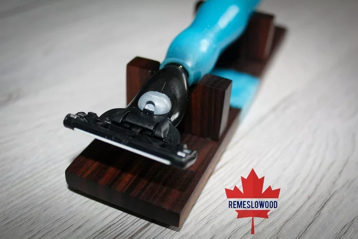 Razor made of Rosewood wood and jewelry resin - My, Handmade, Needlework without process, Epoxy resin, Tree, Shaving, Longpost