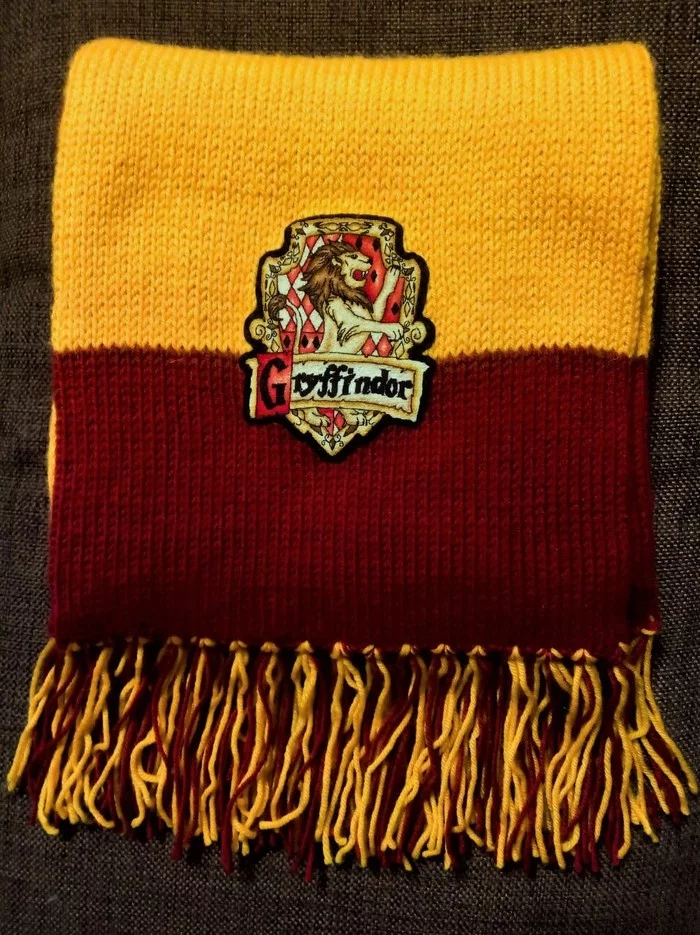 Gryffindor House Scarf - My, Knitting, Needlework without process, Longpost, Harry Potter, Gryffindor, Handmade, cat, Embroidery