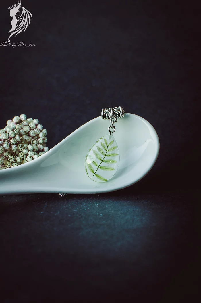 Handmade jewelry with fresh flowers - My, Handmade, Epoxy resin, Flowers, Needlework without process, Nika_kiss, Longpost, Bijouterie