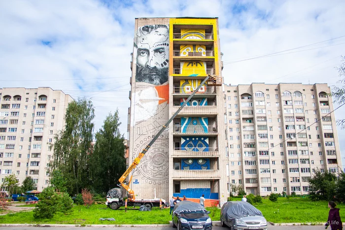 Continuation of the post “In Veliky Novgorod, the facades were decorated with huge drawings” - My, Velikiy Novgorod, Urbanism, Mural, The photo, Reply to post, Longpost