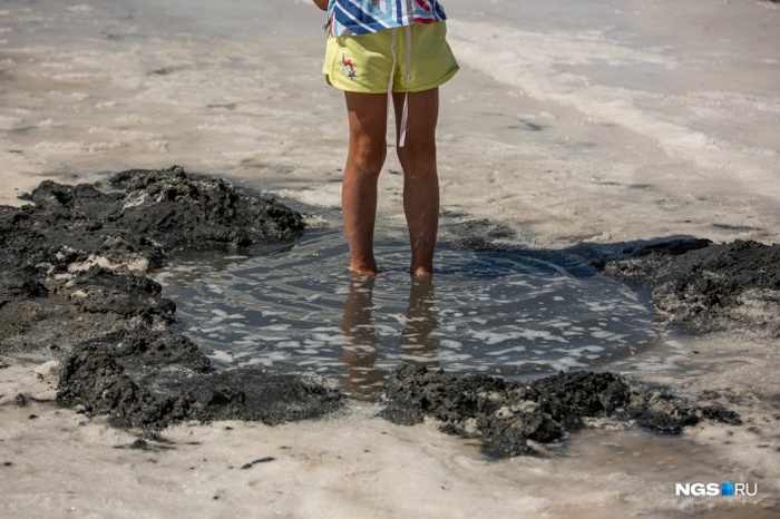 Как на Марсе: репортаж с озера Бурсоль — одного из самых красивых мест в Сибири, где по воде ходит чудо-поезд Сибирь, Алтай, Алтайский край, Степь, Озеро, Соль, Соленое озеро, Видео, Длиннопост, Позитив