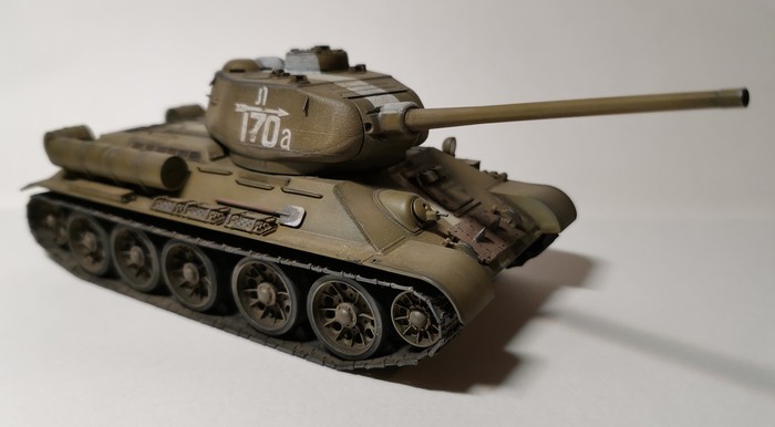 Soviet medium tank T-34/85 1944 1-35 - My, Stand modeling, Tanks, The Second World War, t-34-85, Star, Longpost, Stars