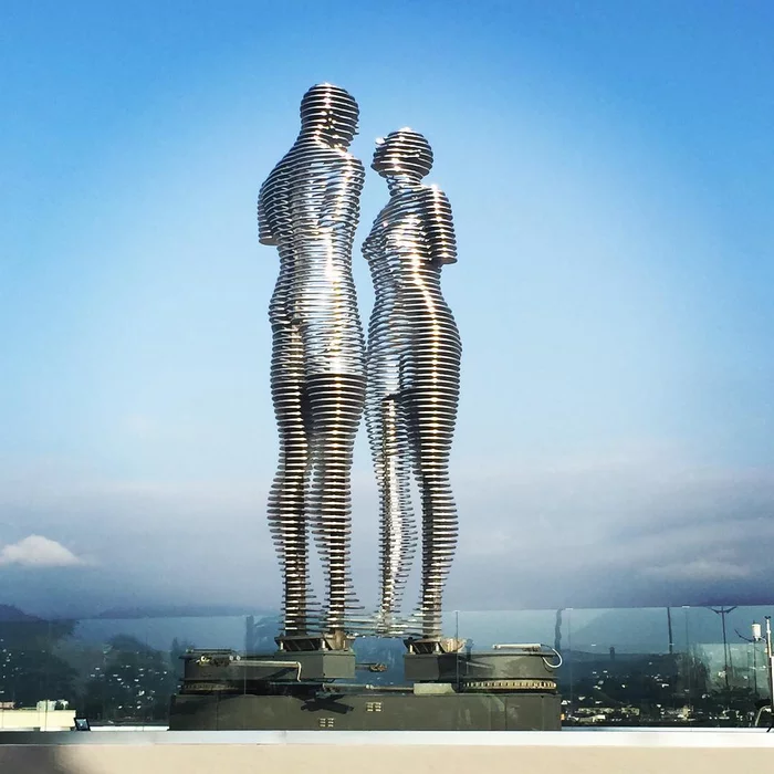 Sculpture Ali and Nino - Georgia, Batumi, Sculpture, sights, The statue, Monument, Travels