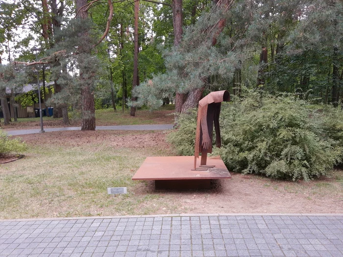 Monument to everyone who is tired - Monument, Fatigue, Lithuania