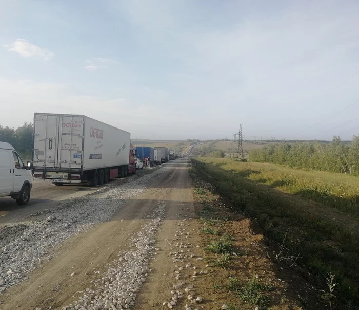 Волгоград-Саратов ремонт дороги пробка - Моё, Саратов, Саратовская область, Волгоград, Дорога, Ремонт дорог, Пробки, Дальнобойщики