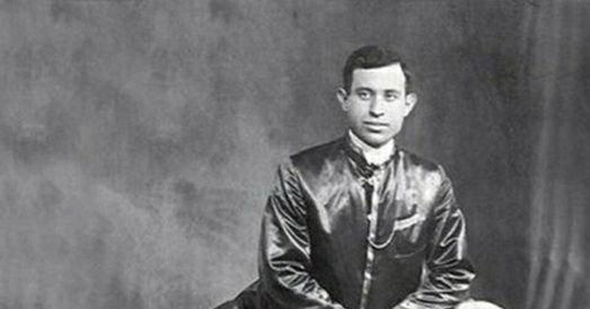 Трехногий герой 1. Трехногий франческо лентини. Трехногий франческо лентини. Франческо лентини. Франческо лентини.