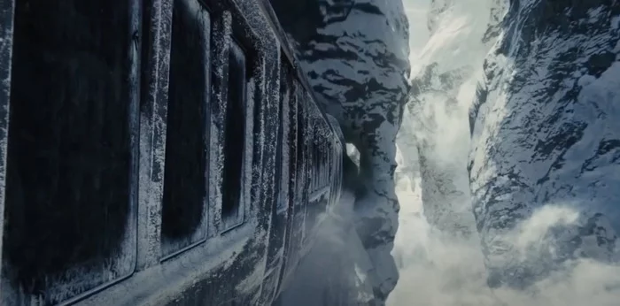 Everyone died, only the train remained and it goes all the time. - My, Movies, Serials, A train, Snow, Dystopia, Korean cinema, Bong Joon-ho, Netflix, , Streaming Service, Longpost, Snowpiercer