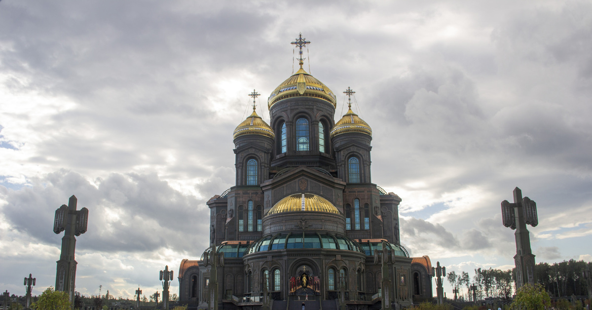 Храм победы в москве. Храм в Кубинке к 75 летию Победы. Храм в честь 75 летия Победы в Москве. Храм Вооруженных сил России в парке Победы Москва. Храм Победы Можайка.