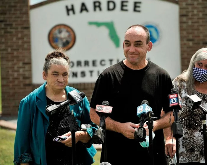 Мужчина 37 лет отсидел в тюрьме за преступление, которого не совершал США, Флорида, Ошибка, Заключенные, Ложное обвинение, Тюрьма, Видео, Длиннопост Мужчина 37 лет отсидел в тюрьме за преступление, которого не совершал США, Флорида, Ошибка, Заключенные, Ложное обвинение, Тюрьма, Видео, Длиннопост