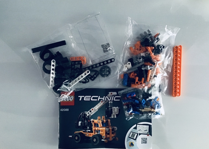 LEGO: Technic 42088.   LEGO, LEGO Technic, , 