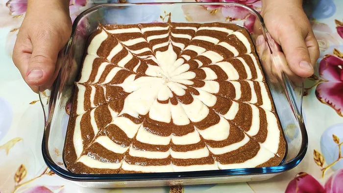 Everyone is looking for this Recipe! ZEBRA pie with KEFIR, Simple and very tasty! - My, Pie, Bakery products, Recipe, Mannick, For tea, Cooking, Food, Quickly, Yummy, Video, Longpost, Video recipe