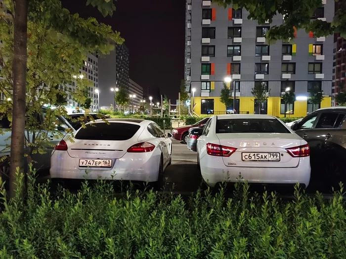 Porsche on the left - My, Porsche, Car, Lada, Comparison