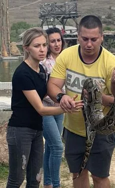 Poklonskaya TOUCHED - Show, Video, Natalia Poklonskaya, Snake