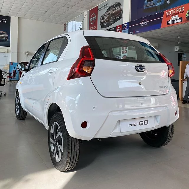 Автомобиль за 300 тысяч Бюджетно, Авто, Индия, Дешево, Длиннопост Автомобиль за 300 тысяч Бюджетно, Авто, Индия, Дешево, Длиннопост