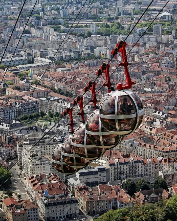 Cable car. Grenoble - France, Alps, Cable car, The photo, Grenoble