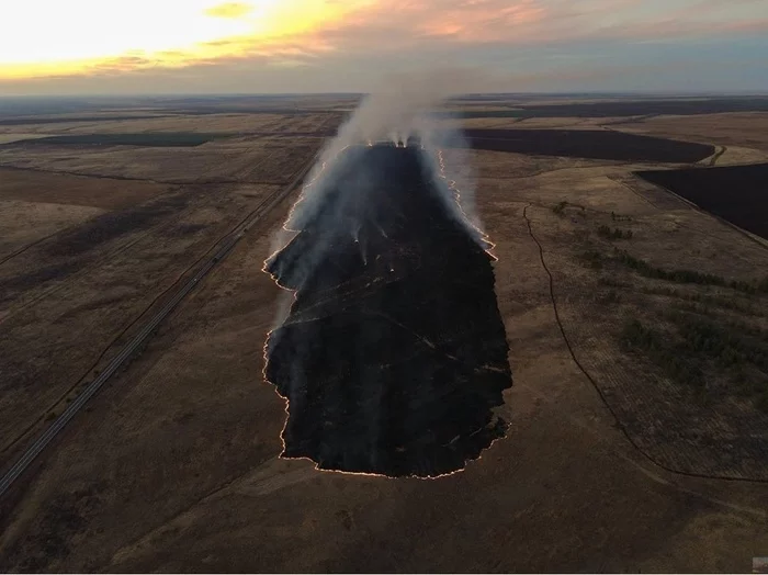 Fire in the steppe - Fire, Steppe, The photo, Orenburg region