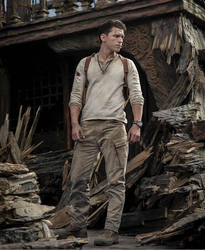 The first frame of the film adaptation of Uncharted - Tom Holland, Uncharted, Screen adaptation