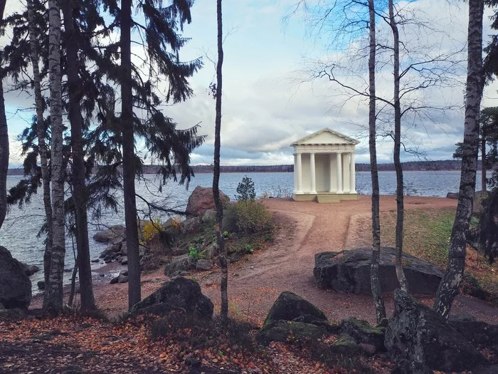 Temple of Neptune in Mon Repos Park - My, The photo, Landscape, The park, Mon Repos Park, Vyborg, Leningrad region, Autumn
