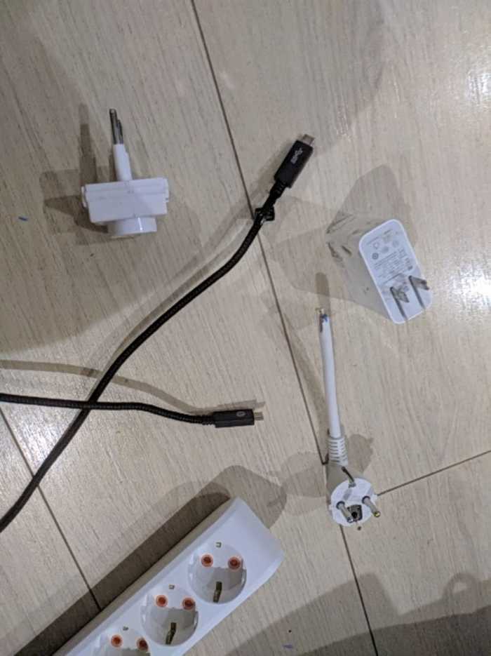 There is a Chinese charger for a laptop, how can you assemble a design without soldering so that there are no Chinese connectors? - My, Notebook, The wire, Longpost, Charger
