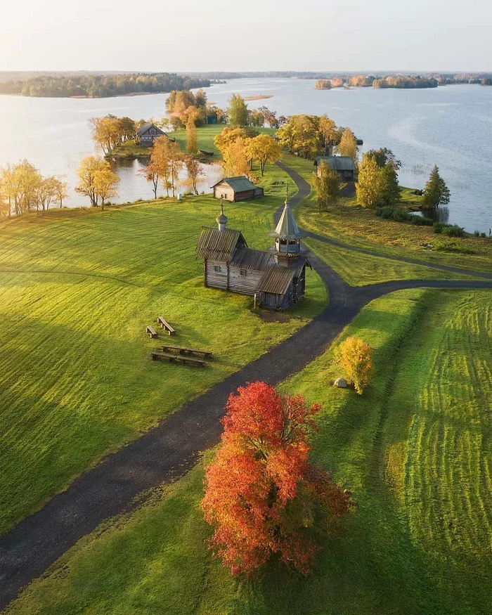 Autumn on Kizhi island in Karelia - Autumn, Nature, beauty of nature, Карелия, The photo, beauty, Russia, Kizhi