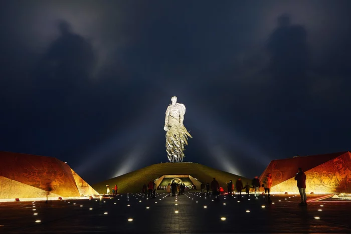 Soldier and cranes/ - My, Rzhev Memorial, The Great Patriotic War, Monument, Everlasting memory, Cranes, The soldiers, Longpost