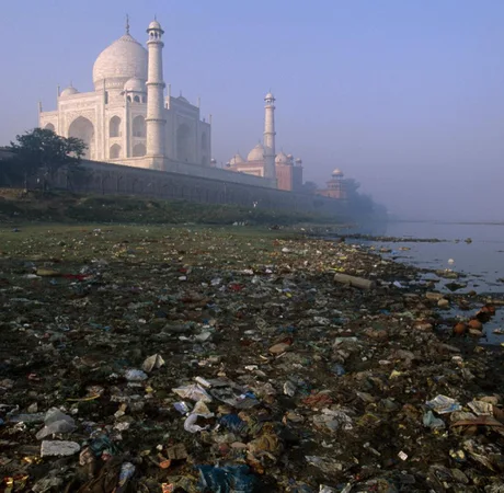 Post #7817523 - Taj Mahal, India, Foreshortening, Garbage