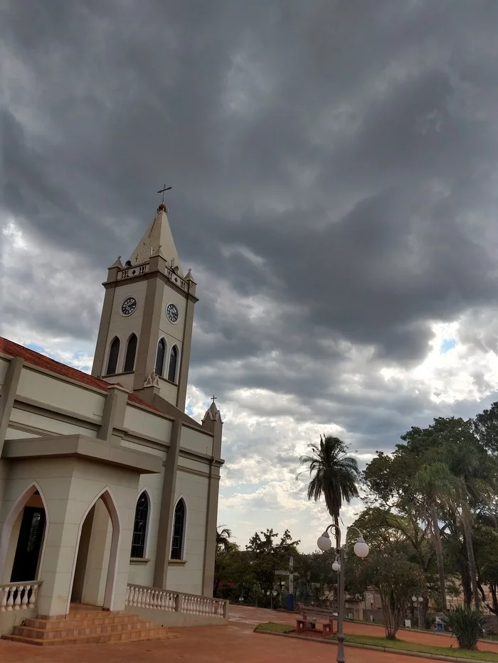 Ipaussu, So Paulo - Brasil - My, The photo, Brazil, Town, , Square, Church, Rain, Longpost, Sao Paulo