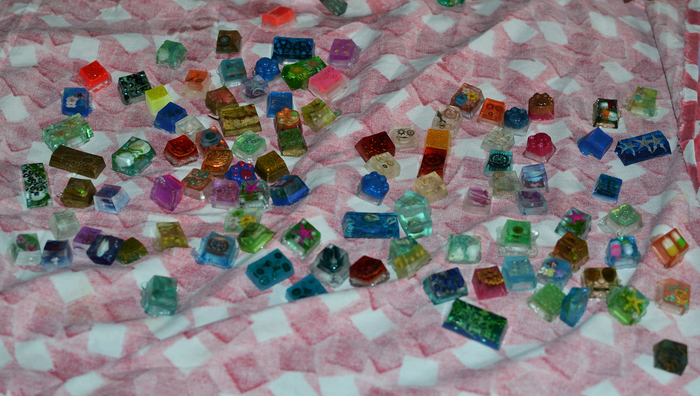      .    "Artisan keycaps"   ,  , , , , 
