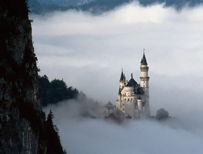 Neuschwanstein Castle in Bavaria - Lock, Neuschwanstein, Germany, Longpost